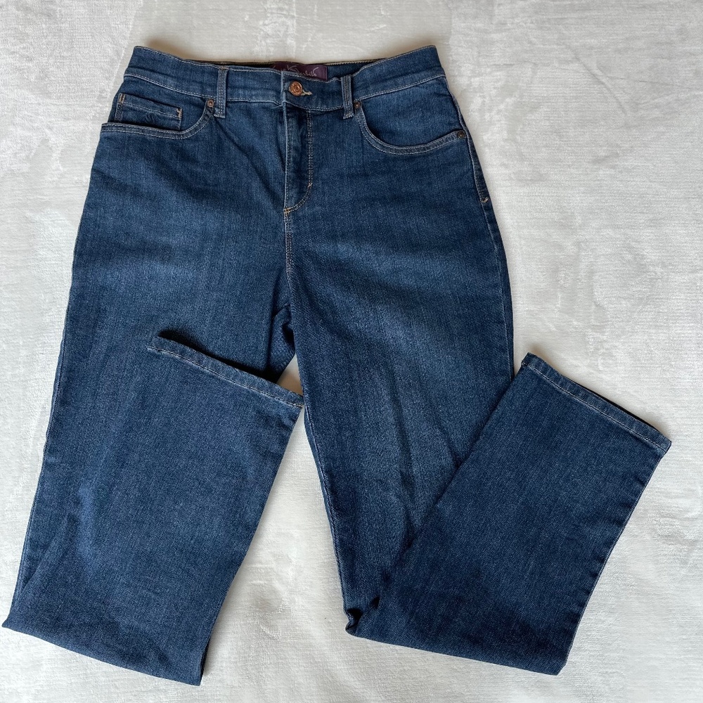Gloria Vanderbilt  Amanda Slimming Jeans Size 8